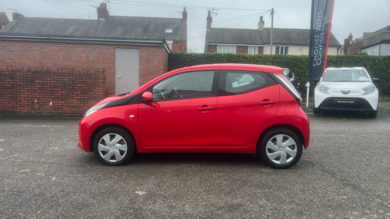 Toyota Aygo 1.0 VVT-i X-Play 5dr Petrol Hatchback